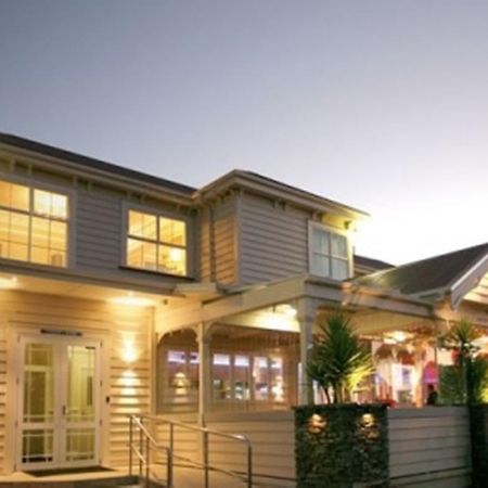 Tuakau Hotel Buitenkant foto