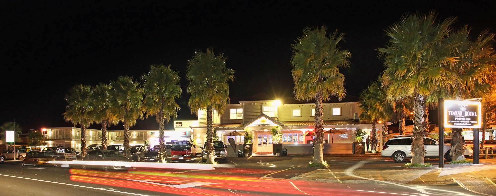 Tuakau Hotel Buitenkant foto